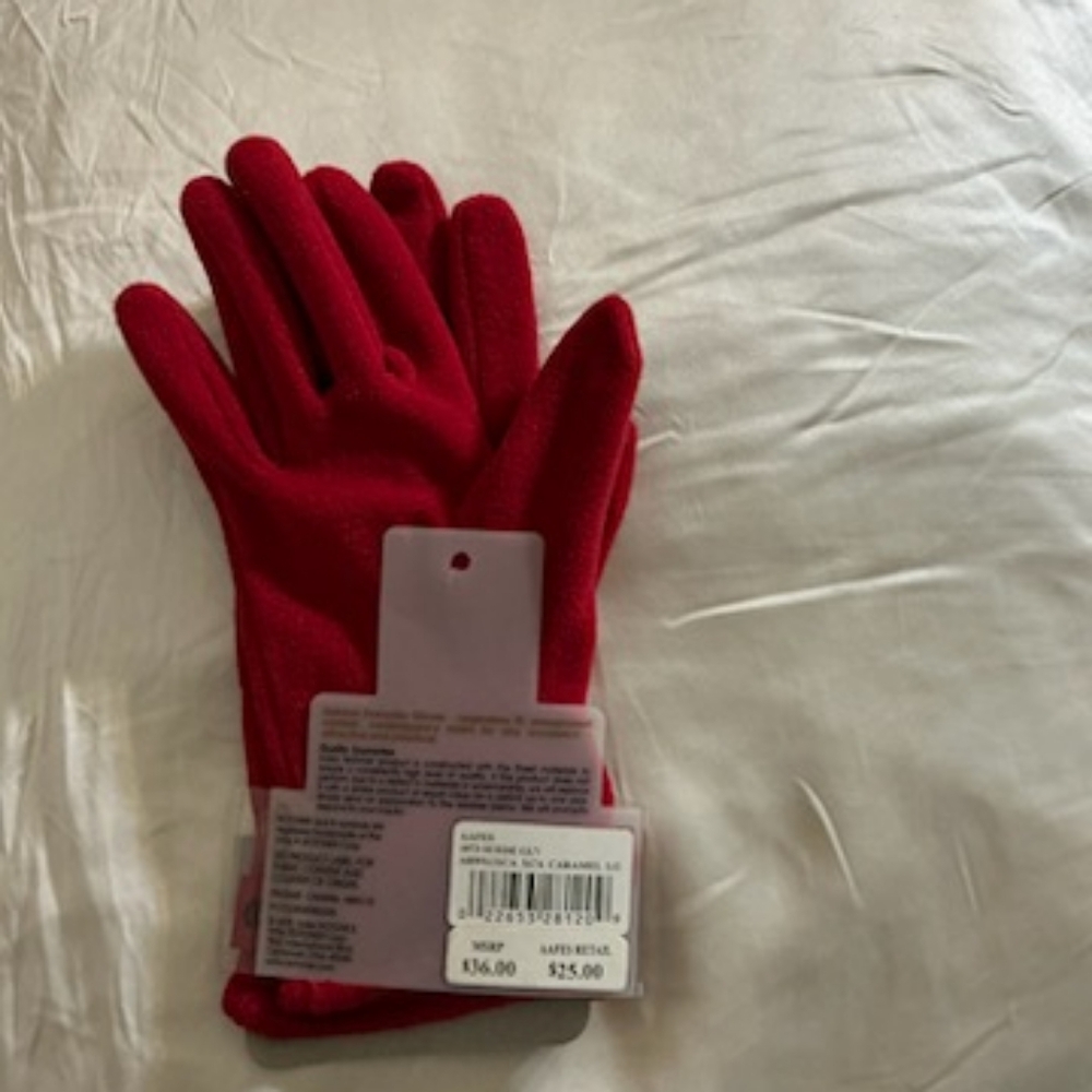 isotoner Red Gloves with Soft Lining and Extended Cuff